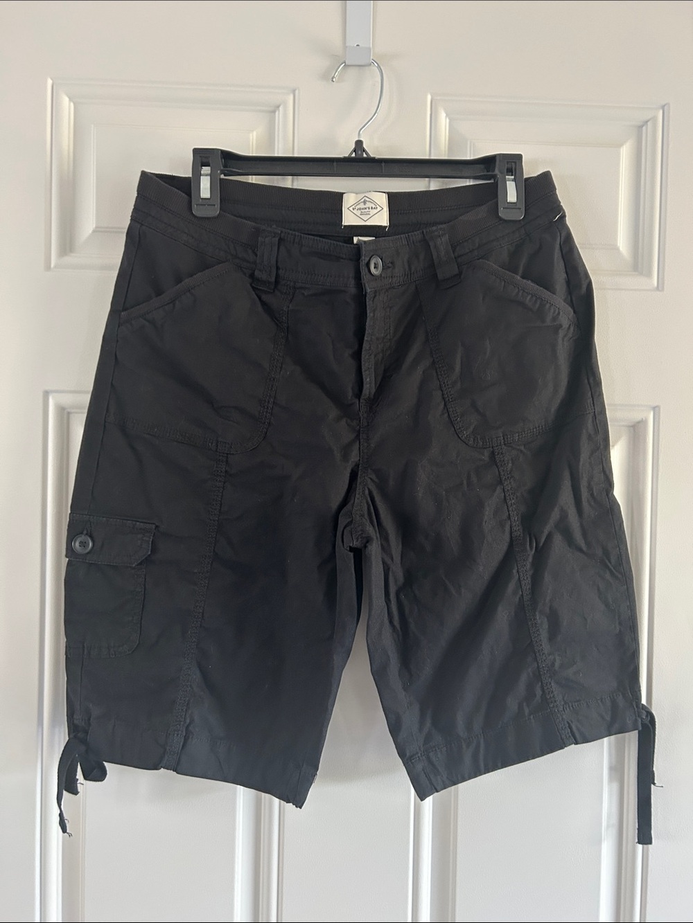 Women’s Black Cargo Shorts with Utility Pockets